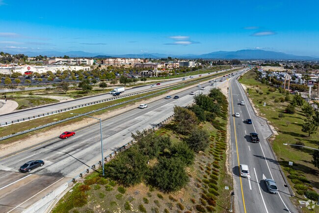 The 15 Freeway near Murrieta Highlands provides easy access to nearby cities and attractions.
