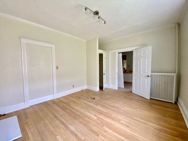 20 Alton Place unit 3, Brookline, MA 02446 - photo 4