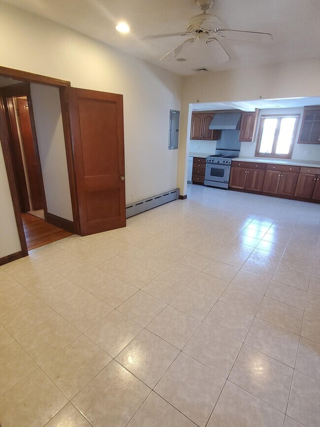 5 Castleton St unit 2, Jamaica Plain, MA 02130 - photo 2