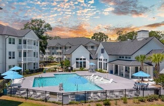 1001 Linger Longer Dr, Summerville, SC 29483