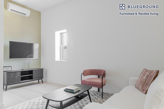 131 Greenpoint Ave unit FL4-ID1896, Brooklyn, NY 11222 - photo 4