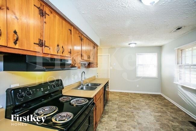 7036 Tina Dr, Indianapolis, IN 46214 - photo 7