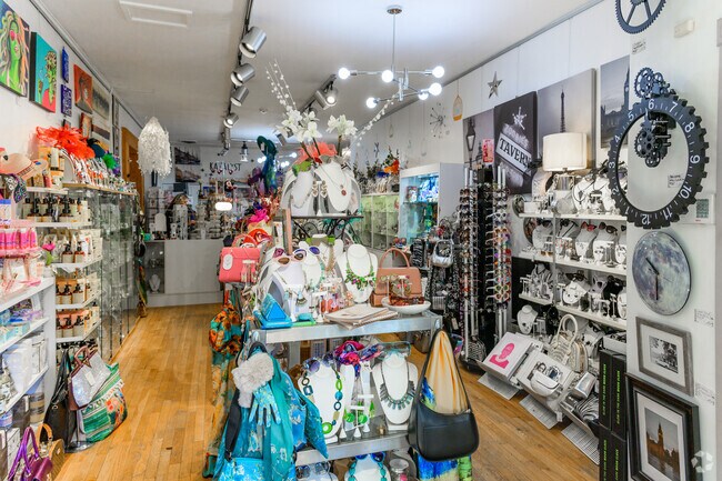 Katalyst sells a variety of fashion jewelry and products, as well as art from local artists.