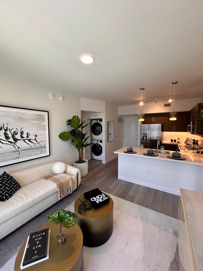 425 SW 18th Rd unit B1, Miami, FL 33129 - photo 2