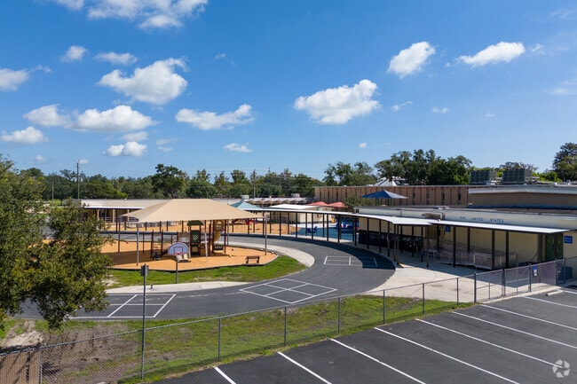 The entrance of the Ketterlinus Elementary School in Saint Augustine.