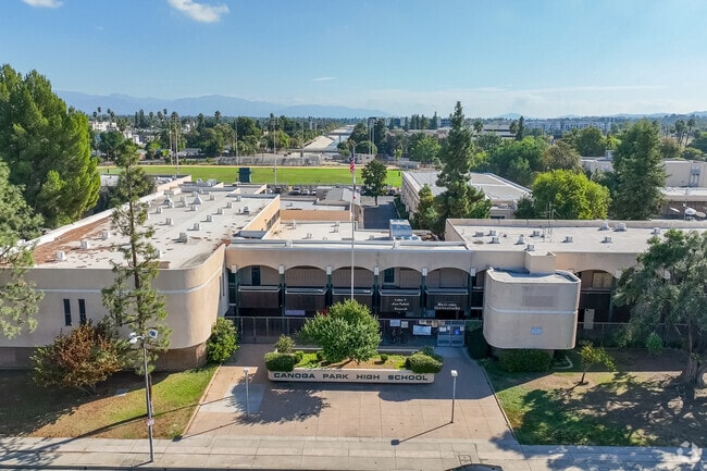 Canoga Park Senior High School