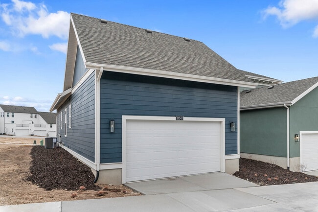 11341 S Offshore Way, South Jordan, UT 84009 - photo 4