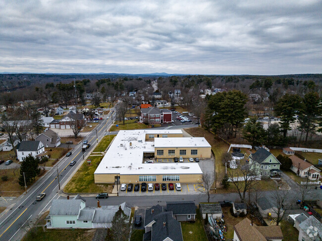Library Street School is a kindergarten located in the town of Hudson, NH.