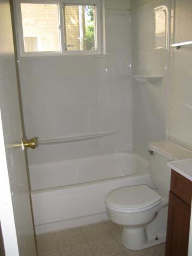 Northcrest, Bloomington, IN 47404 - photo 5