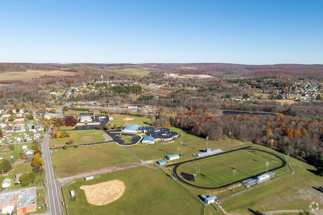Shade Junior/Senior High School is located in Cairnbrook.Elementary School