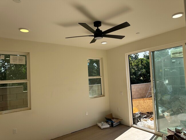 9617 Monte Vista St unit A, Rancho Cucamonga, CA 91701 - photo 6