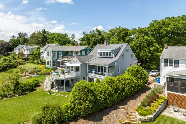 Homes vary from mountainous modern mansions to mobile homes in Woodfin.