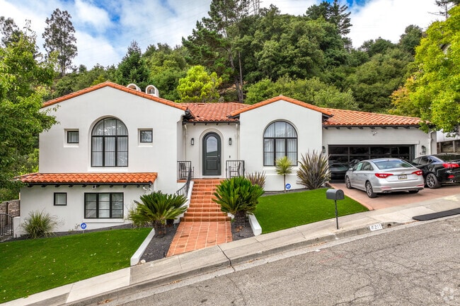 There are a few Mediterranean Revival homes in the Glen Highlands neighborhood.