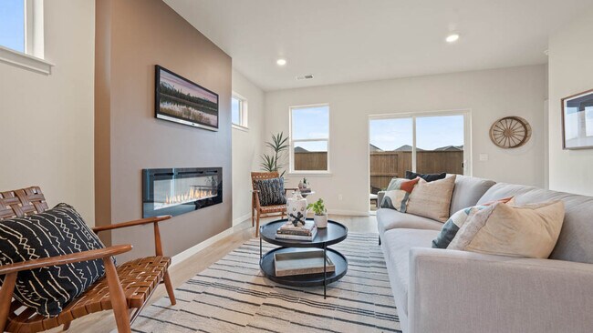 21649 SE Fuji Dr, Bend, OR 97702 - photo 2