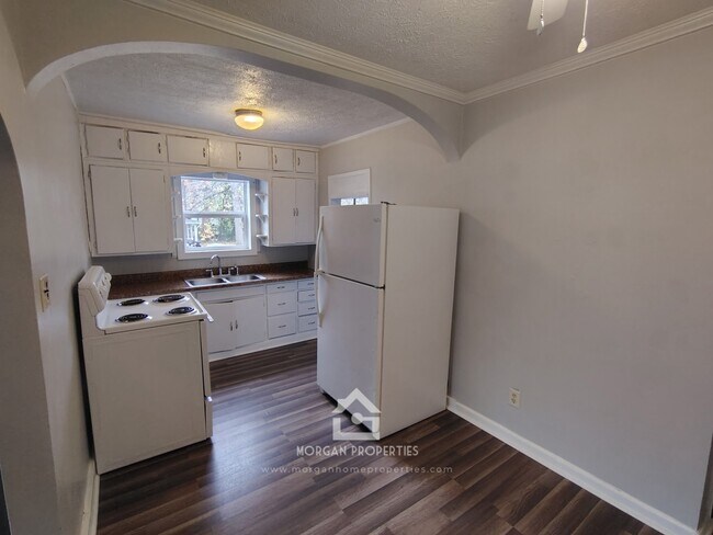 2324 W 12th St, Anderson, IN 46016 - photo 3