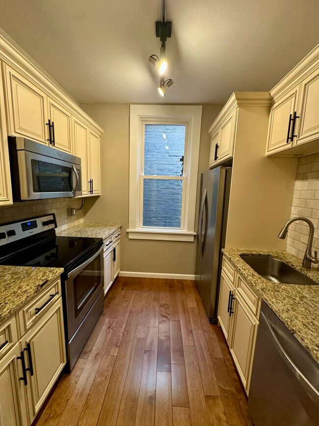 92 S Main St unit 304, Wilkes Barre, PA 18701 - photo 6