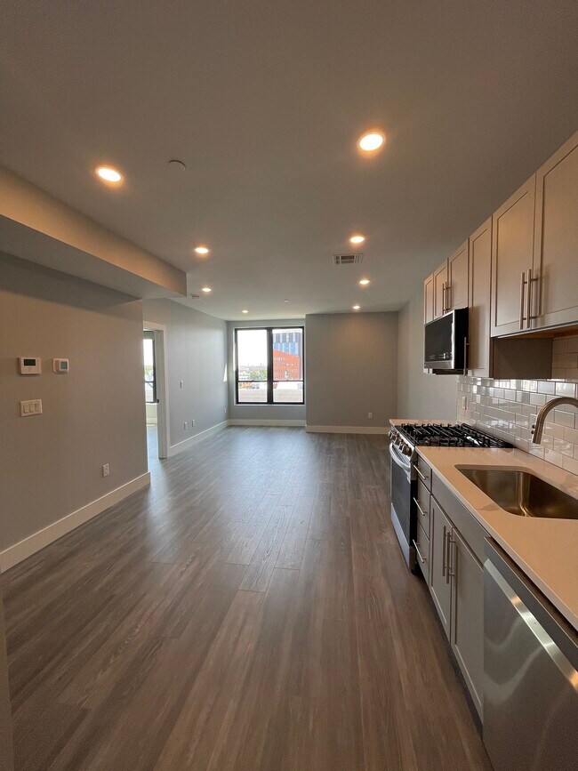 367 Western Ave unit 301, Boston, MA 02135 - photo 4