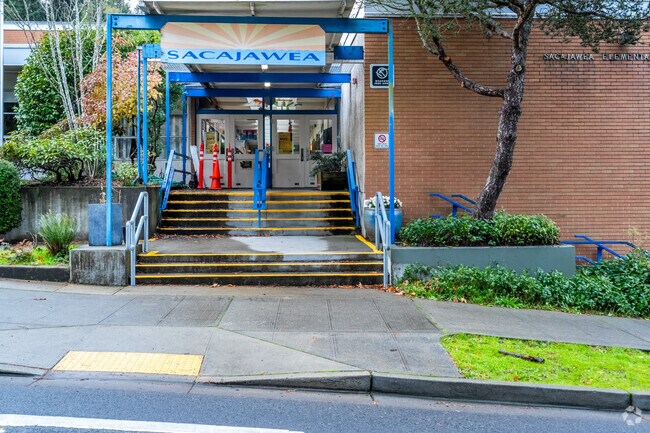 Sacajawea Elementary School entrance.