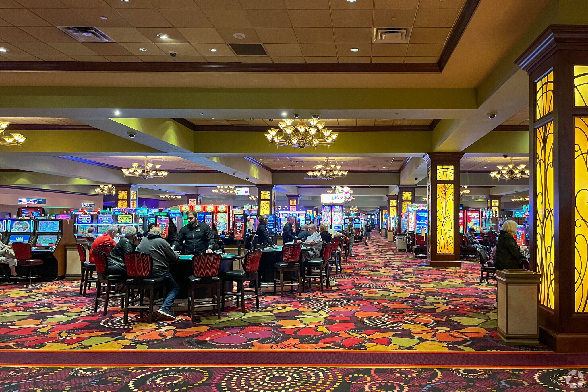 Experience gaming thrills at the Seminole Casino Coconut Creek tables.