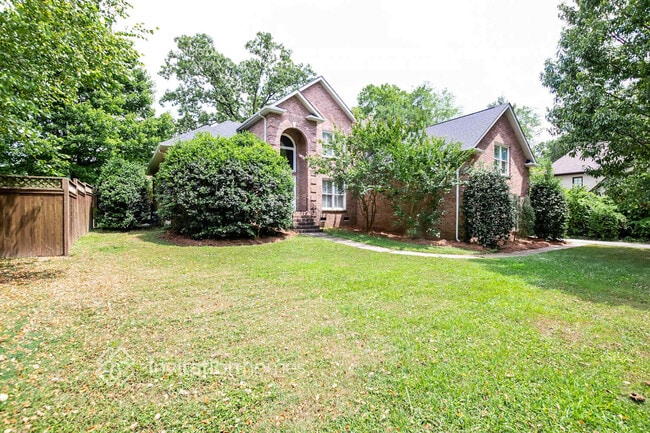 6525 Park Dr S, Charlotte, NC 28210 - photo 2