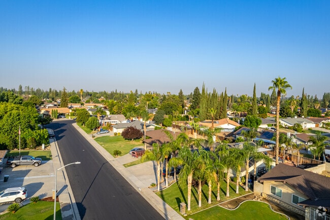 Elevated view of the neighborhood Kern City.