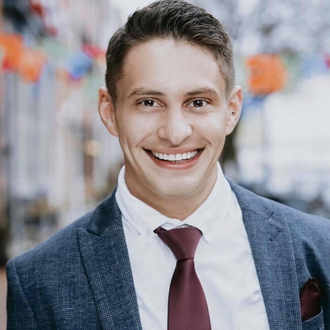 Agent Photo