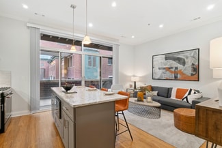 1040 W Monroe St, Chicago, IL 60607