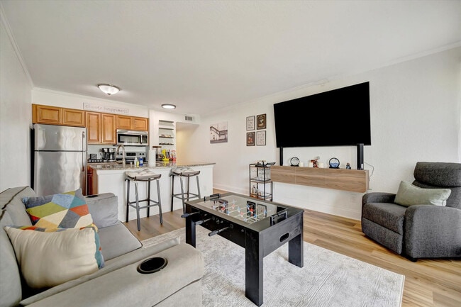 2506 N Rocky Point Dr unit ID1032235P, Tampa, FL 33607 - photo 4