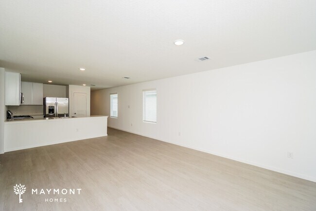 546 Layne Overlook, San Antonio, TX 78253 - photo 4