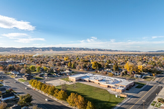 Nebo View Elementary School provides a safe, positive, and nurturing environment for students.