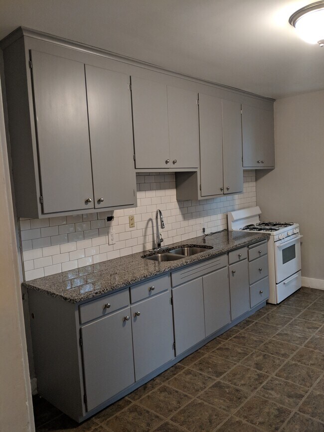 3244 Humboldt Ave S Unit 3244 Side, Minneapolis, MN 55408