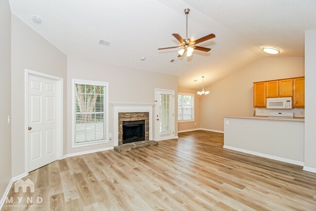 142 Hunterian Place, Newnan, GA 30265 - photo 3