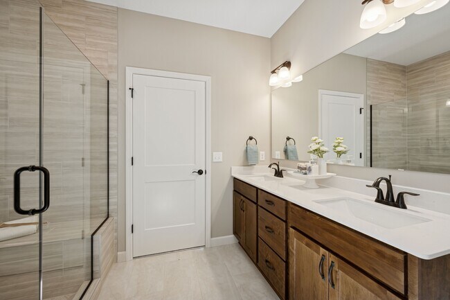 29_7812BridgewaterCt_2029_HiRes.jpg