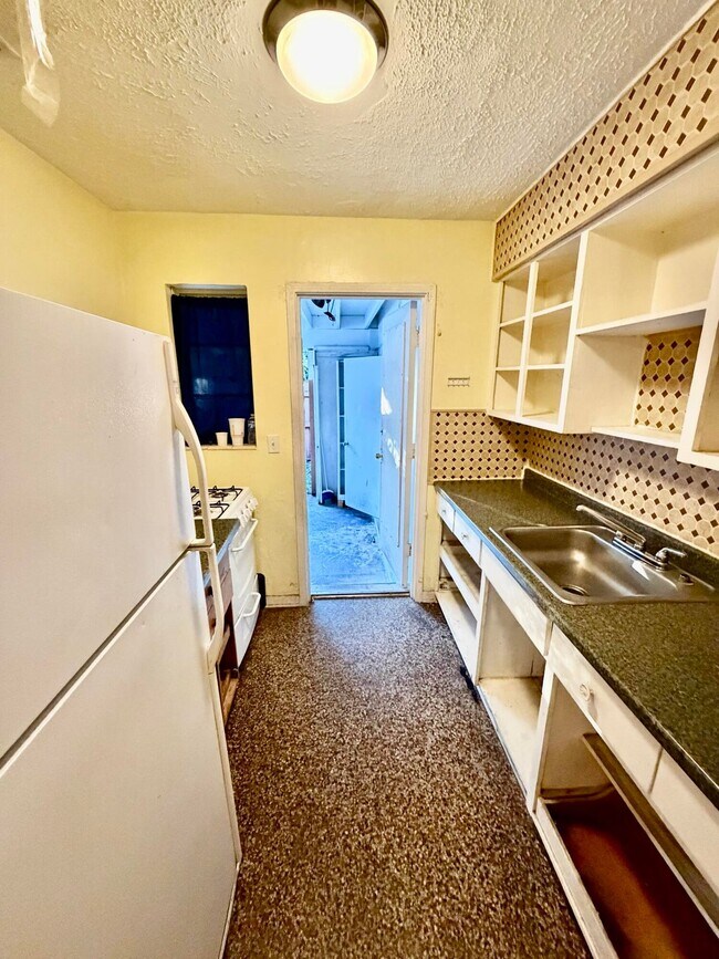 1101 N Federal Hwy unit 1, Lake Worth, FL 33460 - photo 3