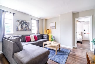 605 Dennison Ave Unit ID1265614P, Columbus, OH 43215