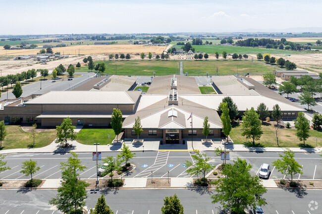 Aerial context east at Lakeview Elementary.