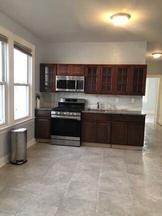 84 Abinger Plaza Unit 2L, Newark, NJ 07106