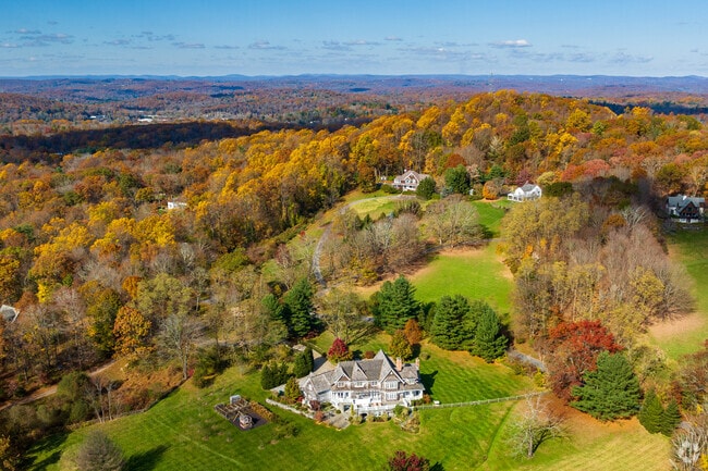 Armonk blends rural charm with modern amenities, just 35 miles from New York City.