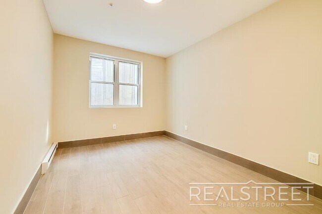 312 Park Ave unit 1, Brooklyn, NY 11205 - photo 4
