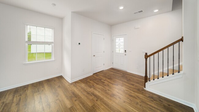 1396 5th Street Dr unit 36204736, Hickory, NC 28601 - photo 7