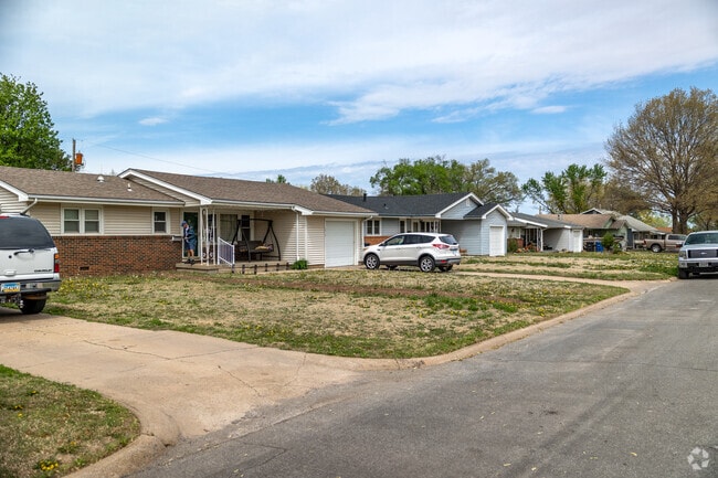 Many of the homes in Augusta are ranch-styled dwellings built in the 1900's.