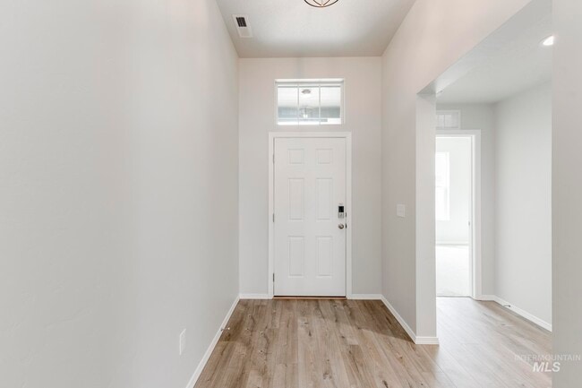 3805 E Jamestown Dr, Nampa, ID 83686 - photo 2