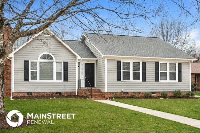 3201 High View Cir, Greensboro, NC 27410 - photo 2