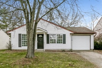 3811 Farm Brook Ln, Columbus, OH 43204