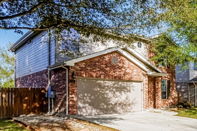 552 Foxford Run Dr, Cibolo, TX 78108 - photo 4