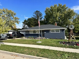 2316 S Carpenter St, Appleton, WI 54915