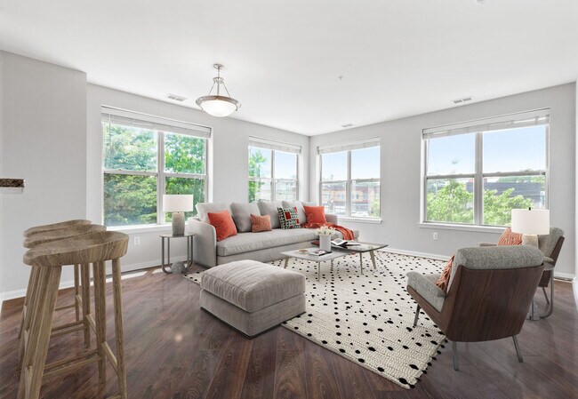 Rutherford Station, East Rutherford, NJ 07073 - photo 5