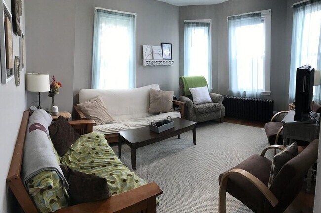 7 Sunset St unit 2, Roxbury Crossing, MA 02120 - photo 3