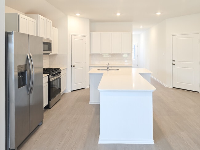 1629 Four Waters Loop, Georgetown, TX 78628 - photo 2