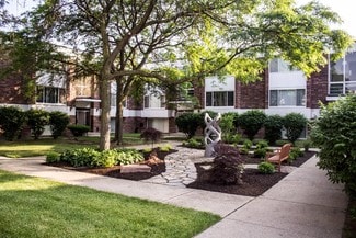 930 E Lafayette St, Detroit, MI 48207